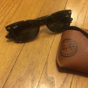 Ray-Ban RB 2133 New Wayfarer